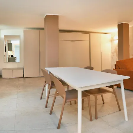 Maurizio Apartment